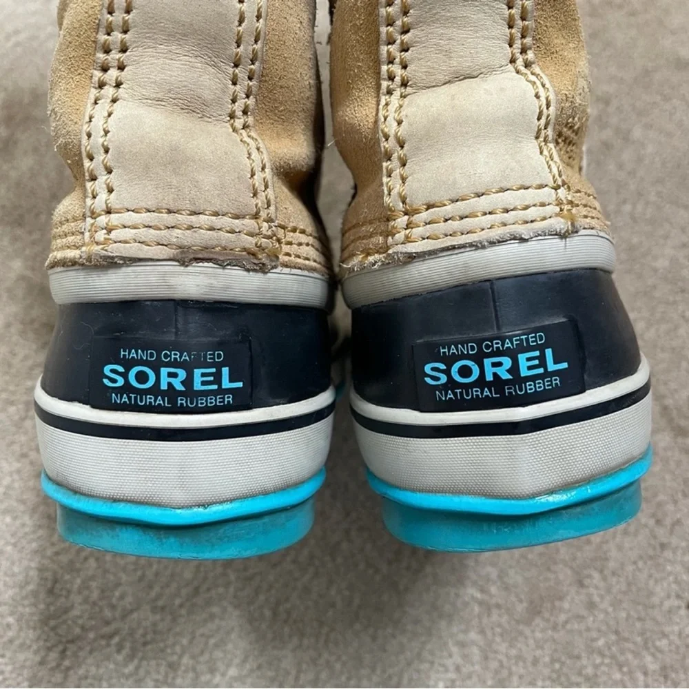 Sorel Joan of Arctic Curry Turquoise lace up fur lined snow boots size 6